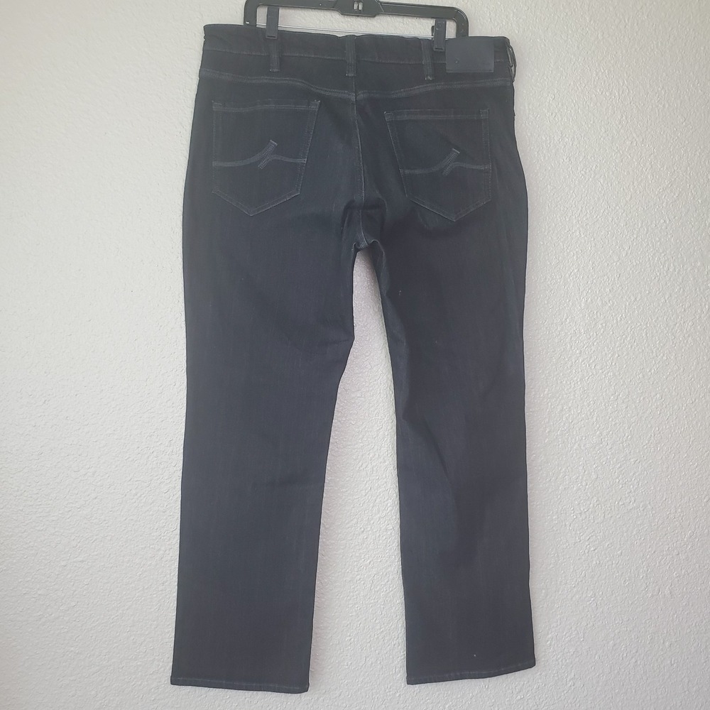 34 Heritage - Size 38/30 Relaxed Straight Black Jeans - Picture 2 of 13